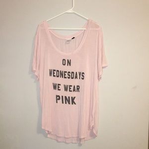Mean girls on Wednesday we wear pink slogan